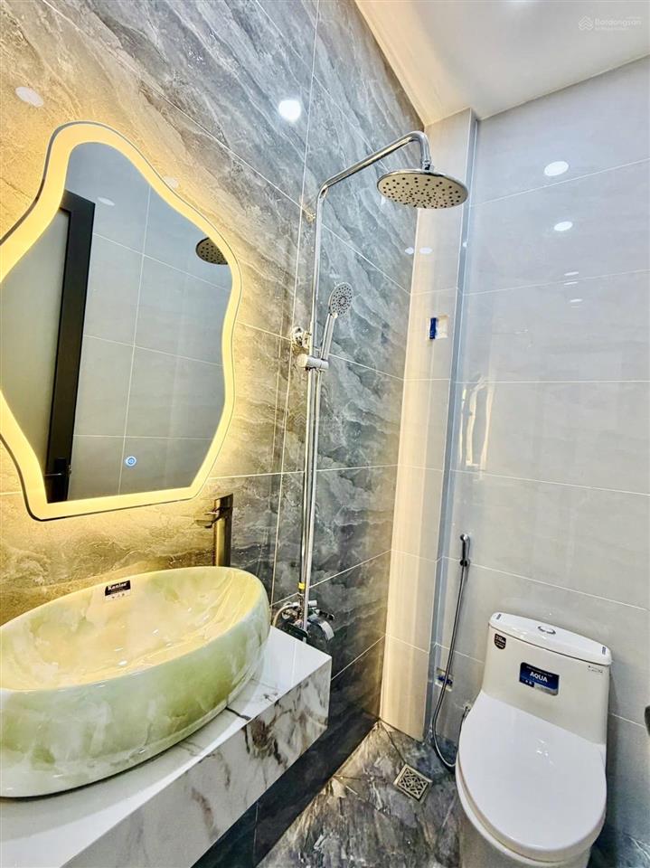 Chính chủ cần bán nhà nguyễn phúc nguyên  p9  q3, gần ga sài gòn. dt 68,3m2, cho thuê 26 tr