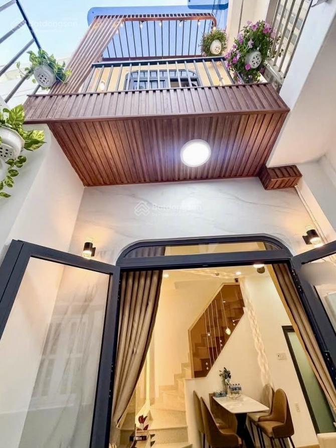 Sở hữu ngay nhà nguyễn cửu vân  p17  bình thạnh, gần đh kinh tế. 75,9m2, cho thuê 28tr