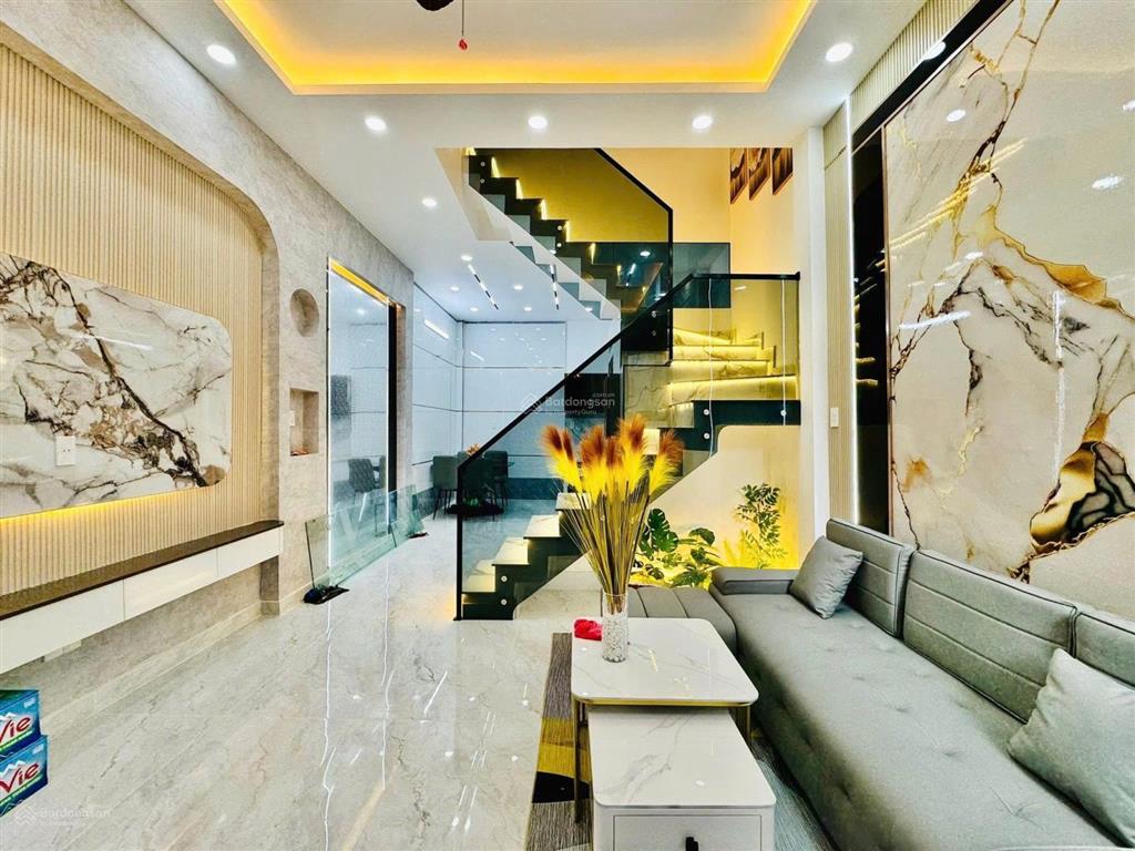 Giảm sốc nhà điện biên phủtân địnhq1,gần tiểu học đ.tiên hoàng.giá 4tỷ 900tr/71,8m2,cho thuê 32tr