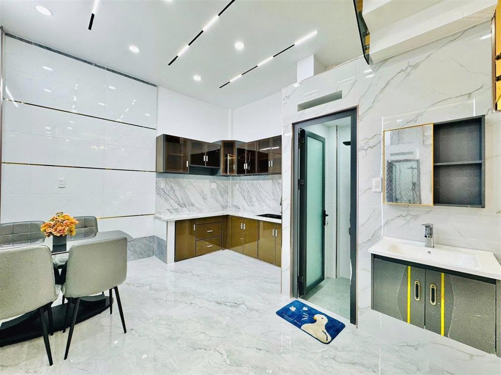 Giảm sốc nhà điện biên phủtân địnhq1,gần tiểu học đ.tiên hoàng.giá 4tỷ 900tr/71,8m2,cho thuê 32tr