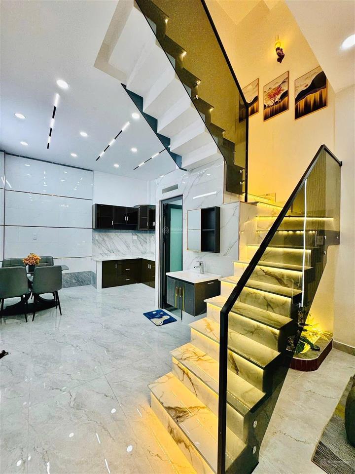 Giảm sốc nhà điện biên phủtân địnhq1,gần tiểu học đ.tiên hoàng.giá 4tỷ 900tr/71,8m2,cho thuê 32tr