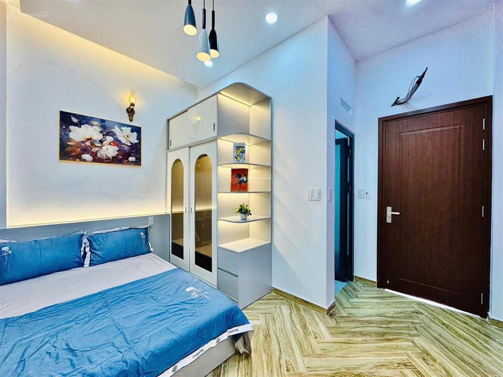 Giảm sốc nhà điện biên phủtân địnhq1,gần tiểu học đ.tiên hoàng.giá 4tỷ 900tr/71,8m2,cho thuê 32tr