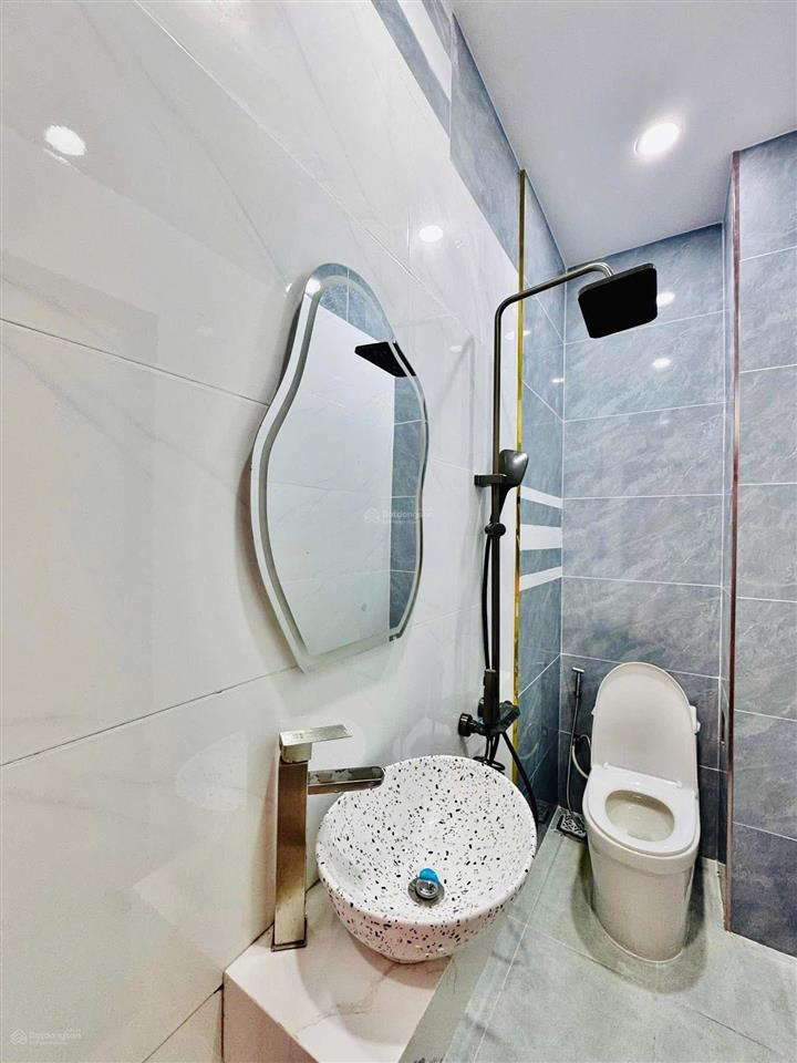 Giảm sốc nhà điện biên phủtân địnhq1,gần tiểu học đ.tiên hoàng.giá 4tỷ 900tr/71,8m2,cho thuê 32tr