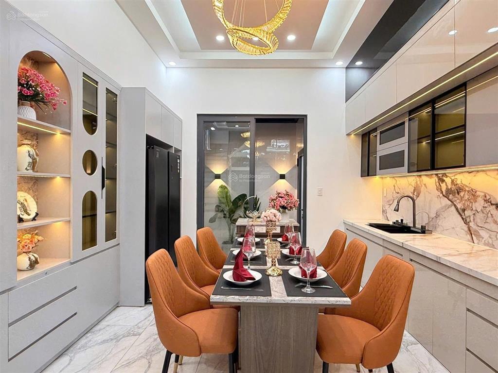 Giảm sốc nhà phố nguyễn phi khanhtân địnhq1, gần chợ tân định.giá 4tỷ650tr/78m2,đang cho thuê23tr