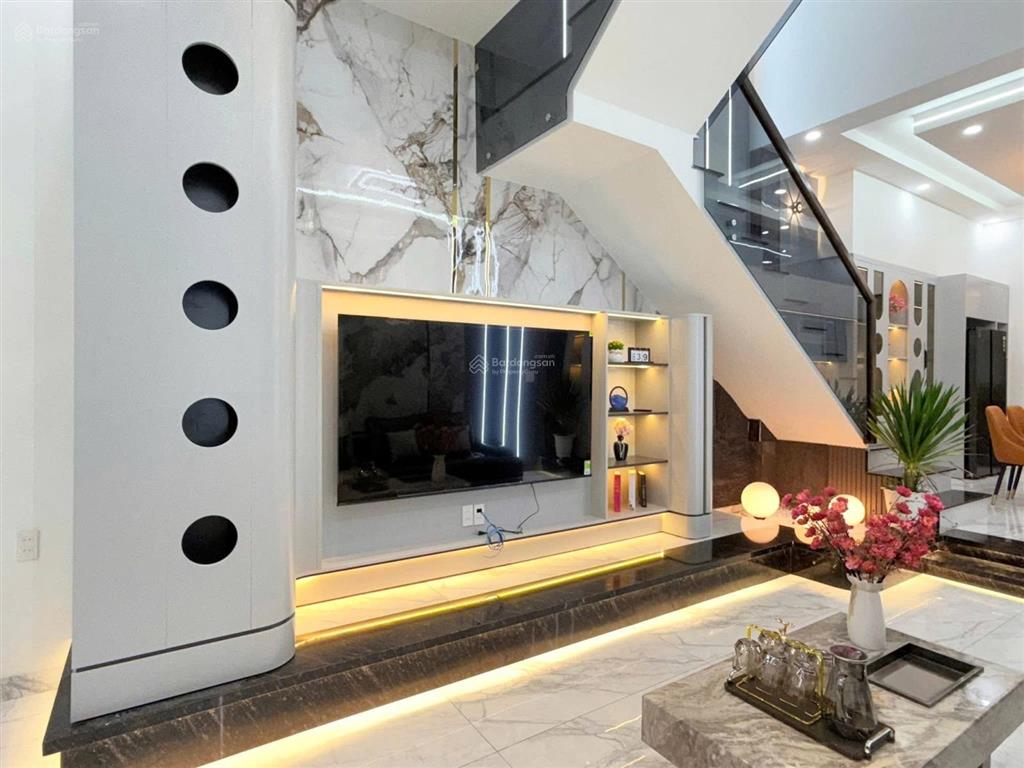 Giảm sốc nhà phố nguyễn phi khanhtân địnhq1, gần chợ tân định.giá 4tỷ650tr/78m2,đang cho thuê23tr