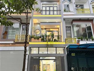 Giảm sốc nhà phố nguyễn phi khanhtân địnhq1, gần chợ tân định.giá 4tỷ650tr/78m2,đang cho thuê23tr