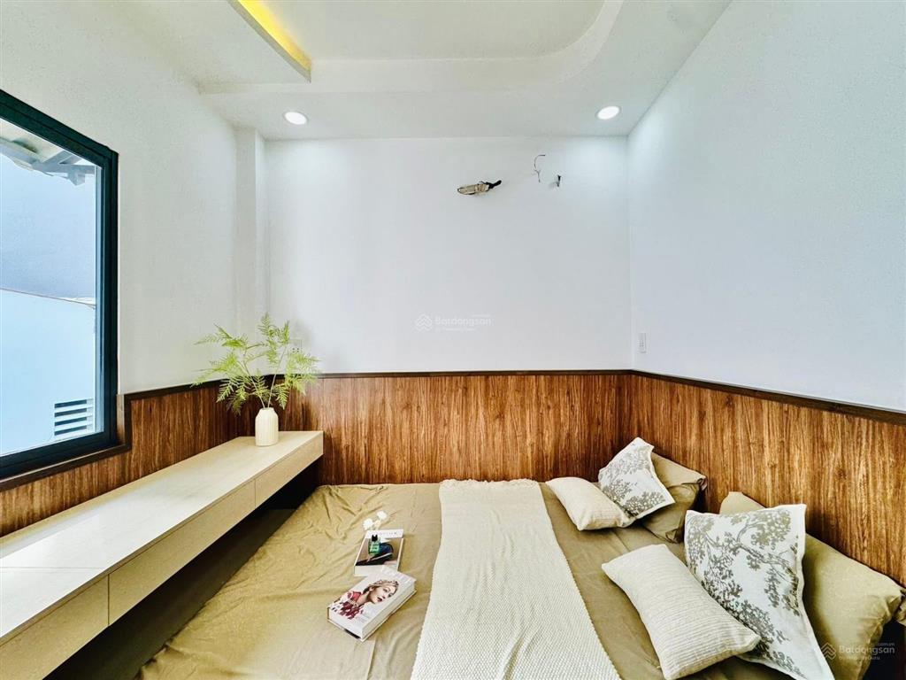 Vợ chồng tôi bán gấp nhà phan xích longp.cầu kiệupn, gần bv hoàn mỹ.giá 4 tỷ/73m2,cho thuê 22 tr