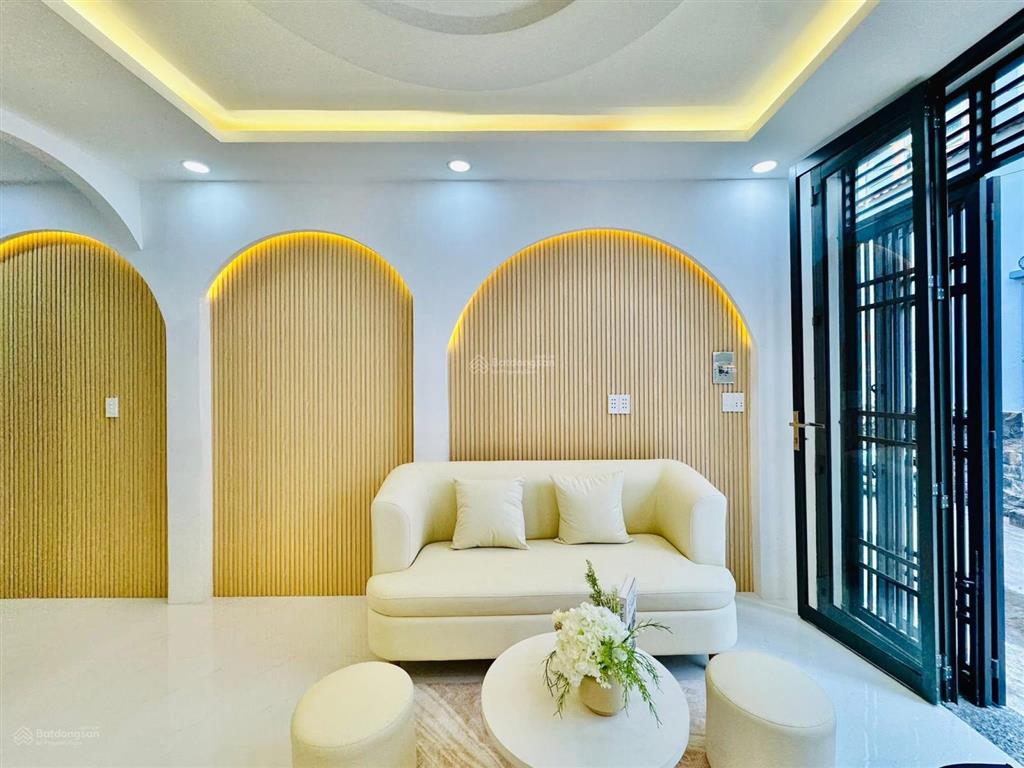 Vợ chồng tôi bán gấp nhà phan xích longp.cầu kiệupn, gần bv hoàn mỹ.giá 4 tỷ/73m2,cho thuê 22 tr