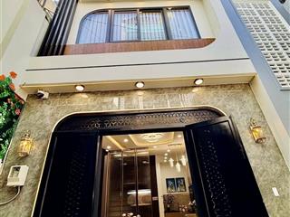 Cần bán siêu phẩm lê thánh tônp bến nghéq1, gần chợ bến thành.giá 4tỷ900tr/86m2,cho thuê 35tr