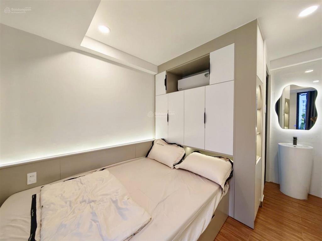 Chú sáu cần bán nhà lý tự trọngbến thànhq1, gần chợ bến thành.giá 5tỷ300tr/84,8m2,cho thuê 26tr