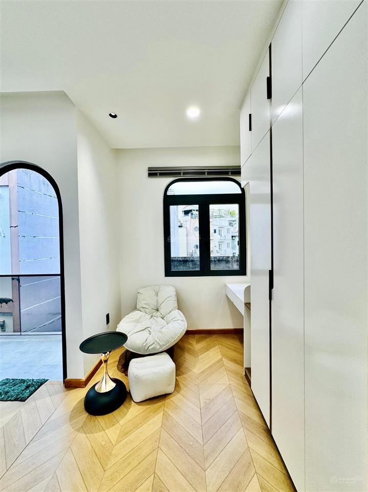 Bán gấp nhà hẻm oto nguyễn hữu cầutđq1, gần chợ tân định.giá 4tỷ600tr/79,5m2,cho thê 30 triệu