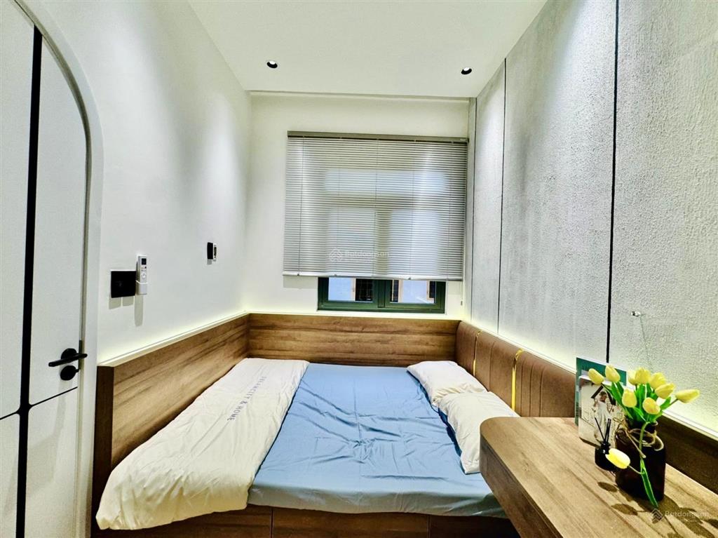 Bán gấp nhà hẻm oto nguyễn hữu cầutđq1, gần chợ tân định.giá 4tỷ600tr/79,5m2,cho thê 30 triệu