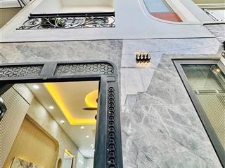 Giảm sốc nhà điện biên phủtân địnhq1,gần tiểu học đinh tiên hoàng.giá4tỷ680tr/71,8m2,cho thuê32tr