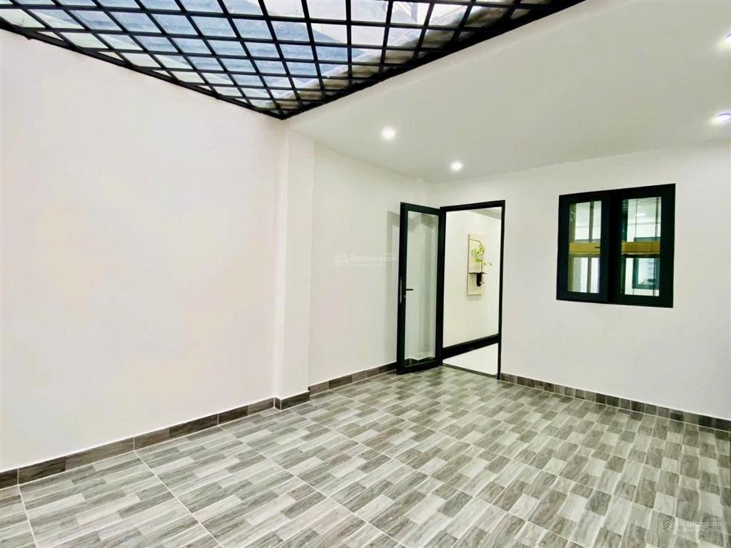 Chú tôi bán nhà phố lê quang địnhphường 11bt,gần bv ung bướu.giá 3tỷ600tr/76,2m2,cho thuê 29tr