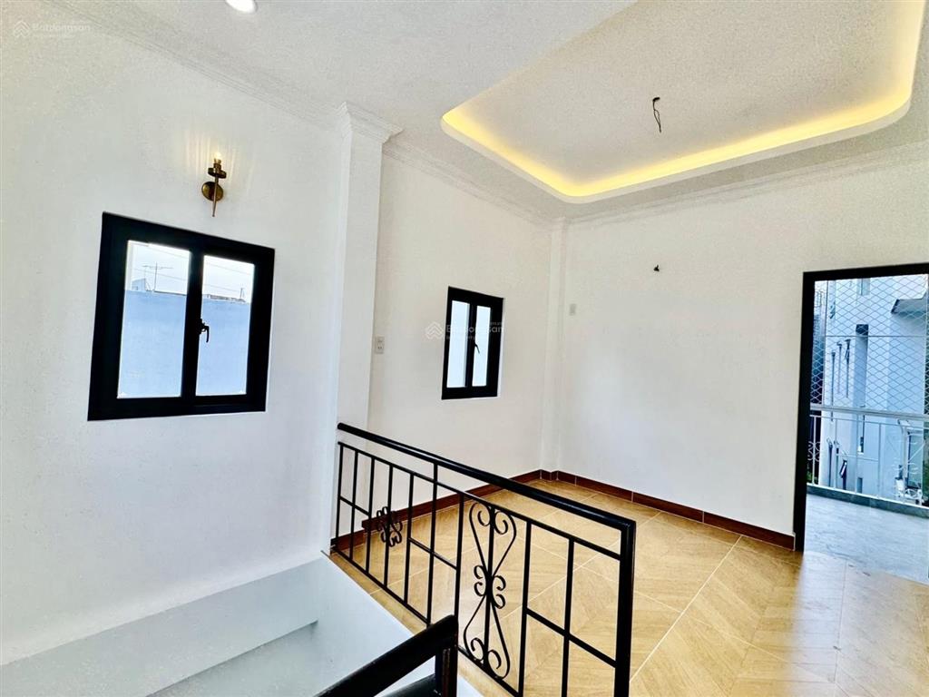 Cực sốc nhà nguyễn văn thươngp25bt,gần chợ văn thánh.giá 3tỷ950tr/76m2, cho thuê 29tr