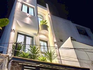 Dì 9 tôi cần bán gấp nhà bà lê chântđq1,gần chợ tân định.giá 4tỷ360tr/75,2m2.đang cho thuê 29tr