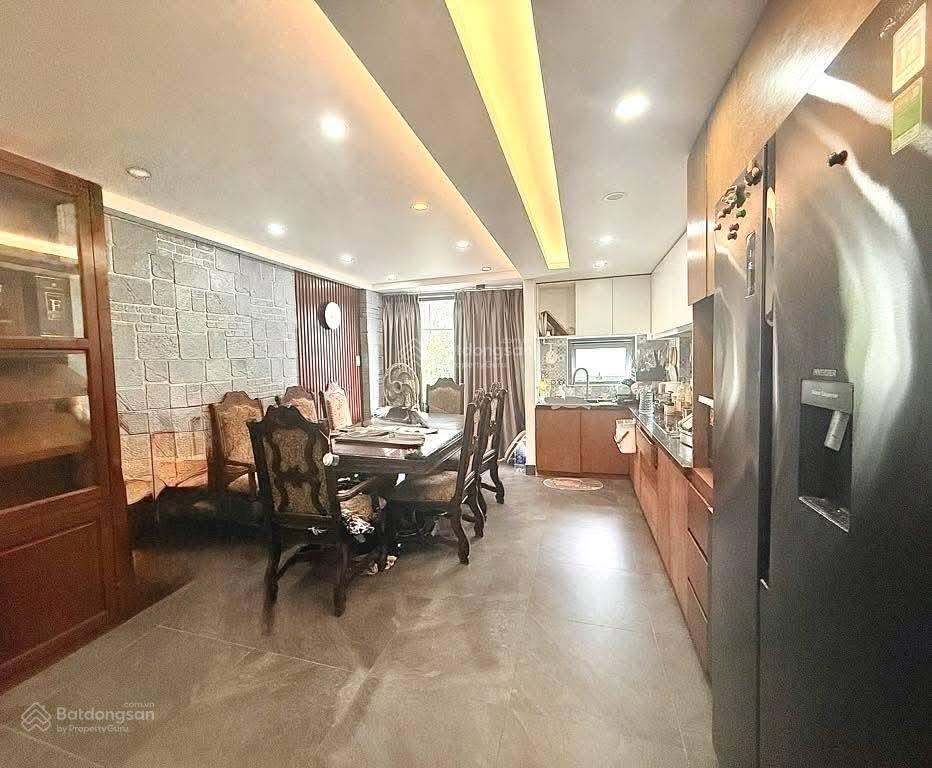 Cần bán nhà đường ô tô trần bình trọngp1q5, gần vòng xoay dân chủ.giá 3tỷ970tr/86m2,cho thuê 24tr