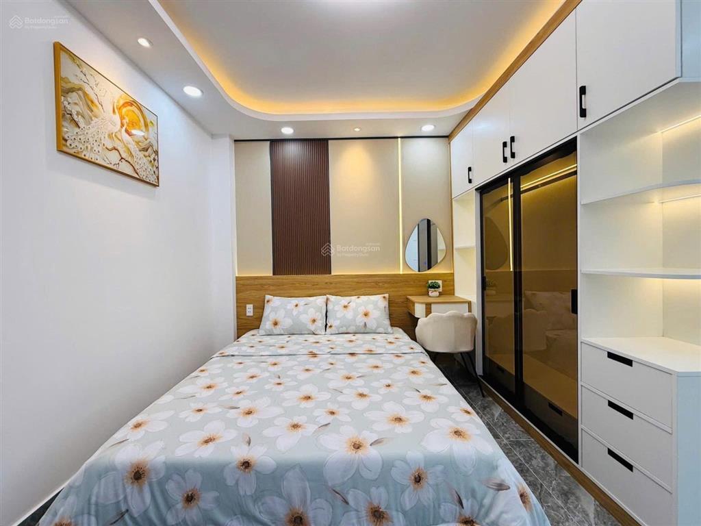Giảm giá bán nhanh nhà tú xươngp.võ thị sáuq3,gần bệnh viện mắt.giá 4tỷ200tr/78m2,cho thuê 25tr