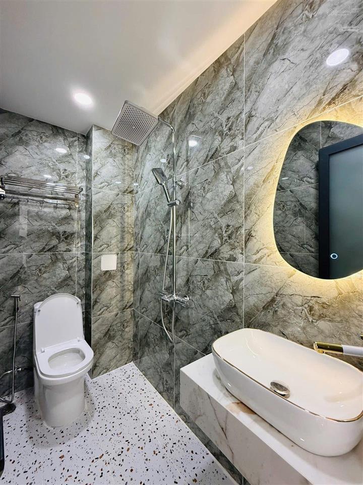 Giảm giá bán nhanh nhà tú xươngp.võ thị sáuq3,gần bệnh viện mắt.giá 4tỷ200tr/78m2,cho thuê 25tr