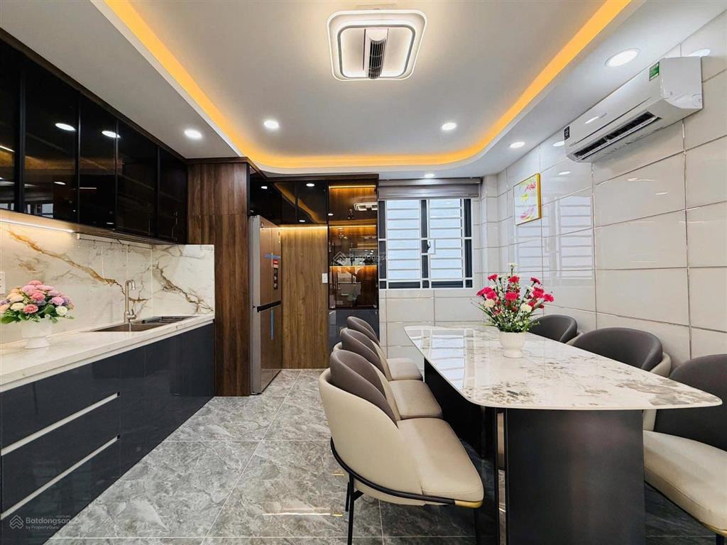 Giảm giá bán nhanh nhà tú xươngp.võ thị sáuq3,gần bệnh viện mắt.giá 4tỷ200tr/78m2,cho thuê 25tr