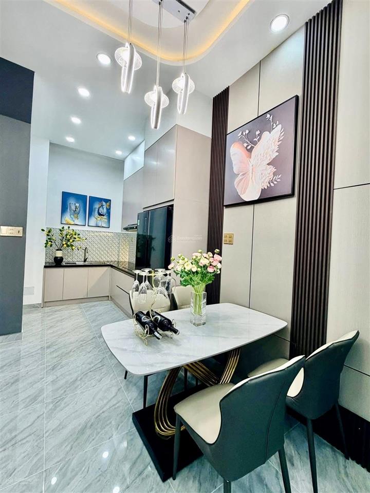 Cần bán siêu phẩm lê thánh tôn  p bến nghé  q1, gần chợ bến thành. 86m2, cho thuê 35tr