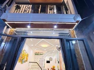 Giá tốt nhất nhà nguyễn chí thanhp12q5,gần bv phạm ngọc thạch.giá 3tỷ790tr/79m2,cho thuê 22 triệu