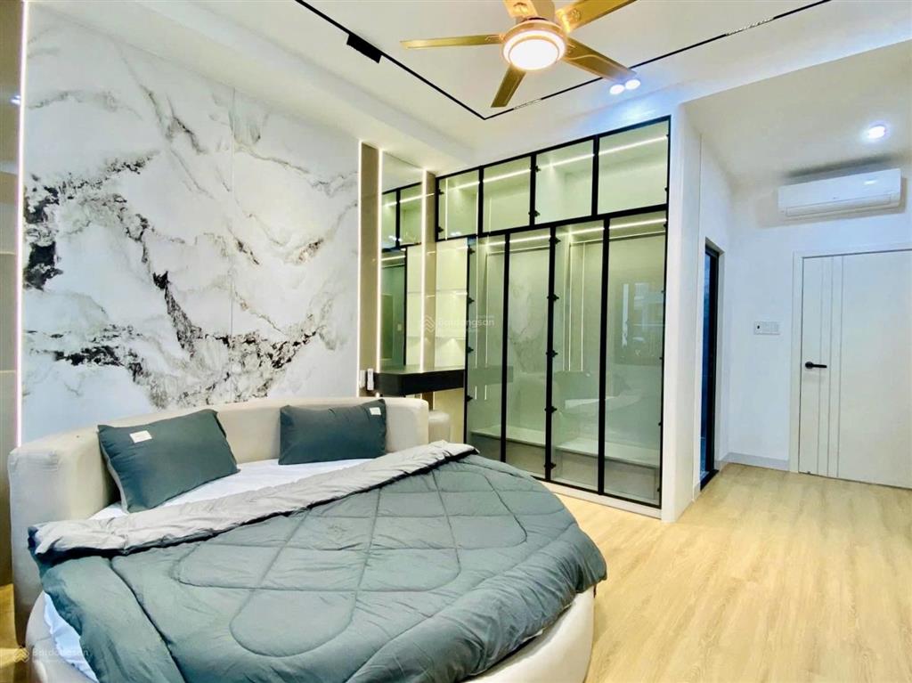 Chú tôi bán nhà phố lê quang địnhphường 11bt,gần bv ung bướu.giá 3tỷ690tr/76,2m2,cho thuê 29tr