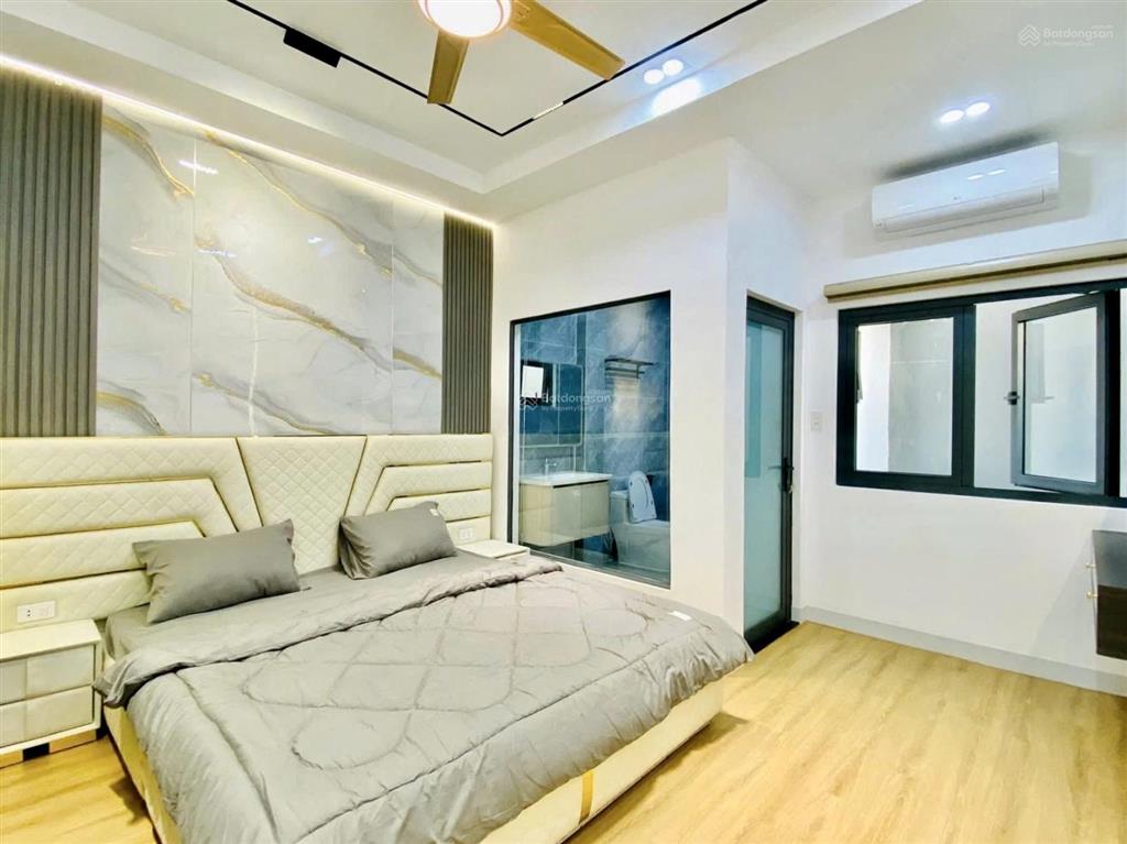 Chú tôi bán nhà phố lê quang địnhphường 11bt,gần bv ung bướu.giá 3tỷ690tr/76,2m2,cho thuê 29tr