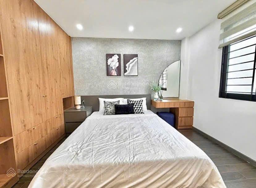 Giảm sốc nhà phạm ngũ lão  pnl  q1, gần cv 23tháng9.giá 5tỷ600tr/72/5m2, đang cho thuê 23tr/tháng