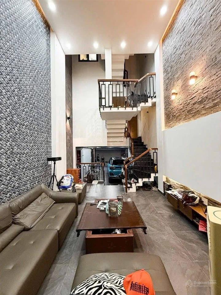 Cần bán nhà đường ô tô trần bình trọngp1q5, gần vòng xoay dân chủ. dt 86m2,cho thuê 24tr