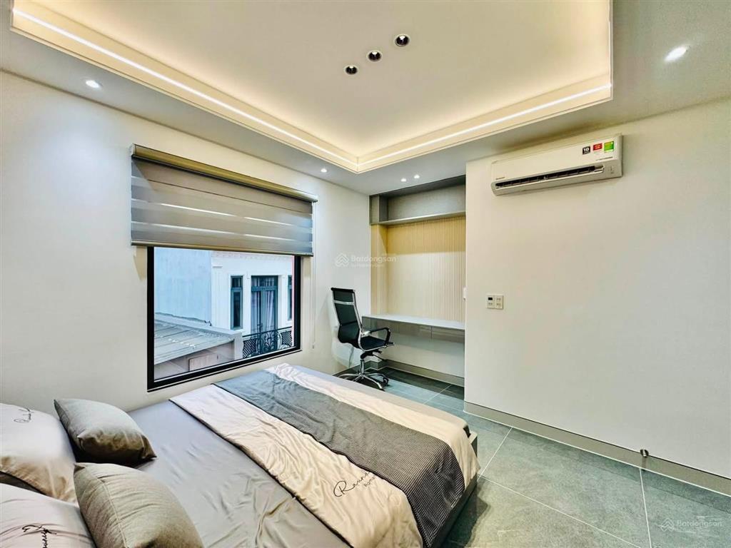 Nhà đẹp nam kỳ khởi nghĩavõ thị sáuq3,gần đh kinh tế.giá 9tỷ800tr/76m2 đang cho thuê 26tr/tháng.