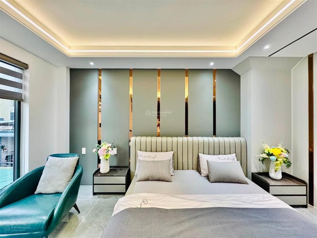 Nhà đẹp nam kỳ khởi nghĩavõ thị sáuq3,gần đh kinh tế.giá 9tỷ800tr/76m2 đang cho thuê 26tr/tháng.