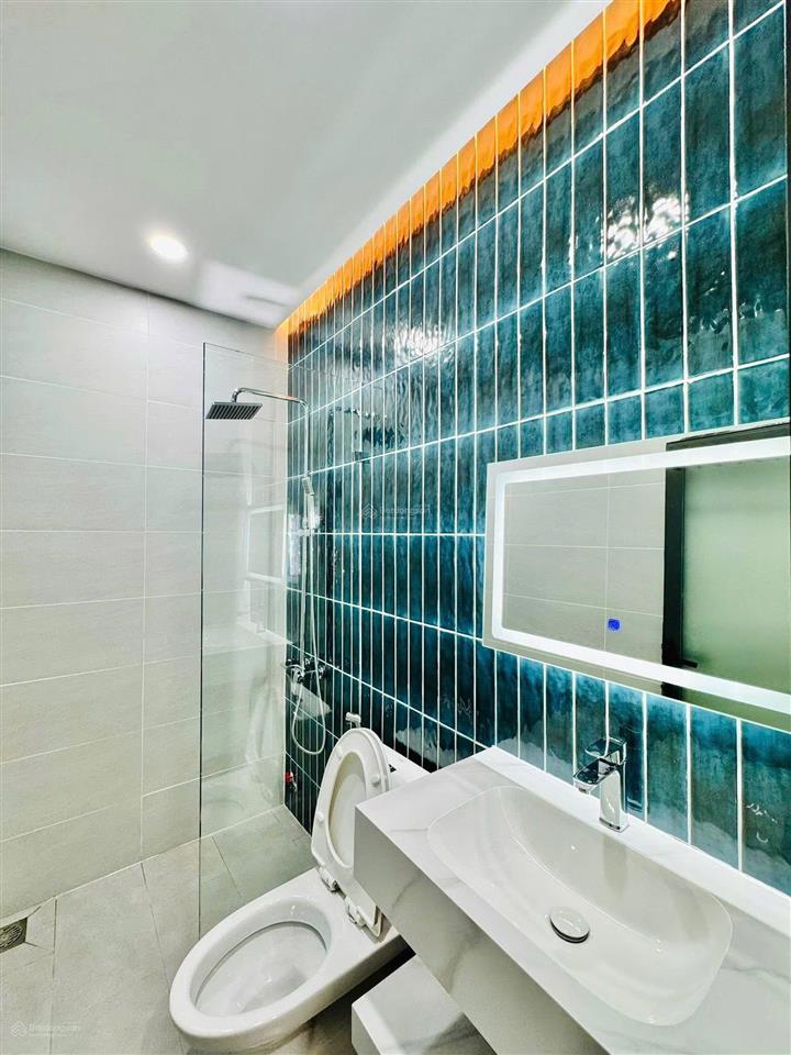 Cần bán nhà nguyễn xí  phường 26  bình thạnh, gần bến xe miền đông. 75m2, cho thuê 27tr