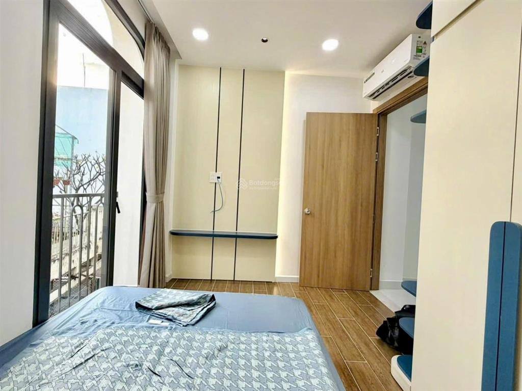 Chủ cần tiền bán nhanh nhà thạch thị thanh  tđ  q1, gần cv lê văn tám. 88m2, cho thuê 37tr