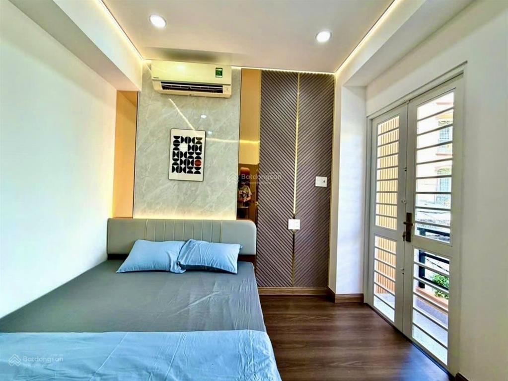Hàng hiếm nhà phố nguyễn văn thủ  p. đa kao  q1, gần đại học kinh tế. 87m2, cho thuê 30tr