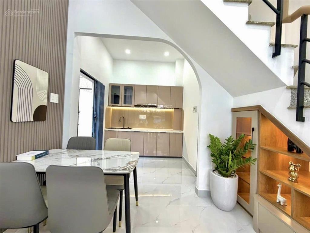 Hàng hiếm nhà phố nguyễn văn thủ  p. đa kao  q1, gần đại học kinh tế. 87m2, cho thuê 30tr