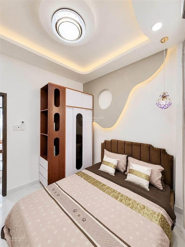Siêu phẩm nhà nguyễn thái bình  nguyễn thái bình  q1, gần chợ dân sinh 76m2, cho thuê 26 tr