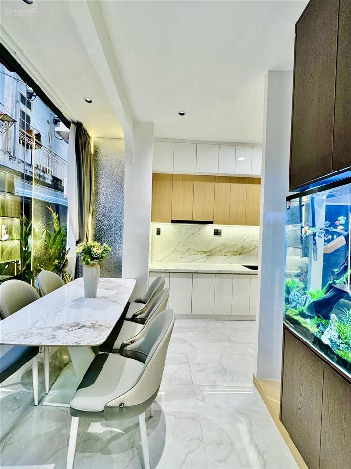 Bán gấp nhà hẻm oto nguyễn hữu cầu  tđ  q1, gần chợ tân định. 79,5m2, cho thê 30 triệu