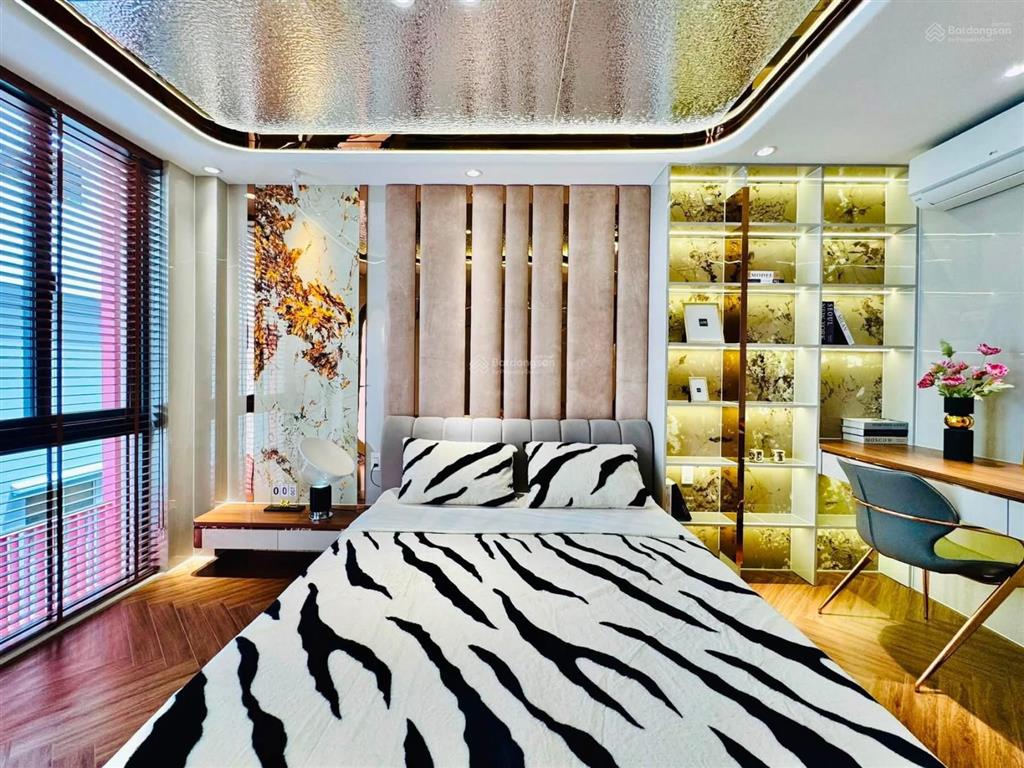 Ra nhanh nhà nguyễn đình chiểuphường 5quận 3,gần bv da liễu. dt 80m2,cho thuê 24tr