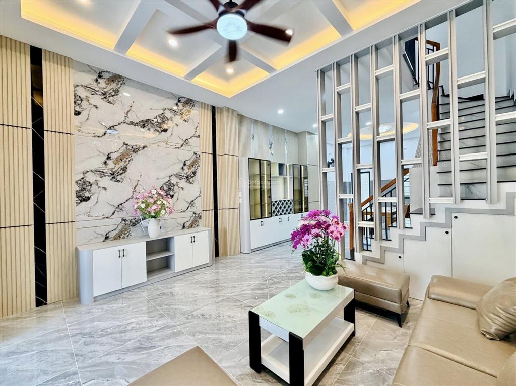 Chính chủ cần bán nhà n. thị minh khai  bến nghé  q1, gần công viên lvt 78m2, cho thuê 36tr