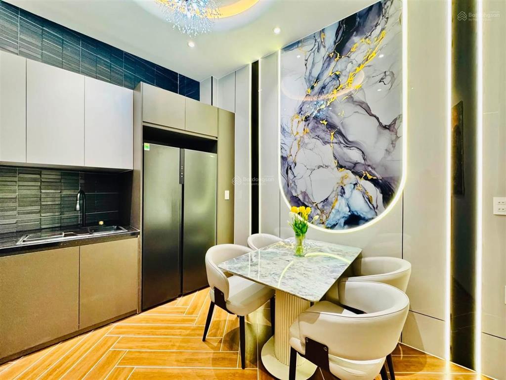 Giảm giá bán nhanh nhà sư vạn hạnhphường 13quận10,gần vạn hạnh mall, 65m2, đang cho thuê 22 triệu