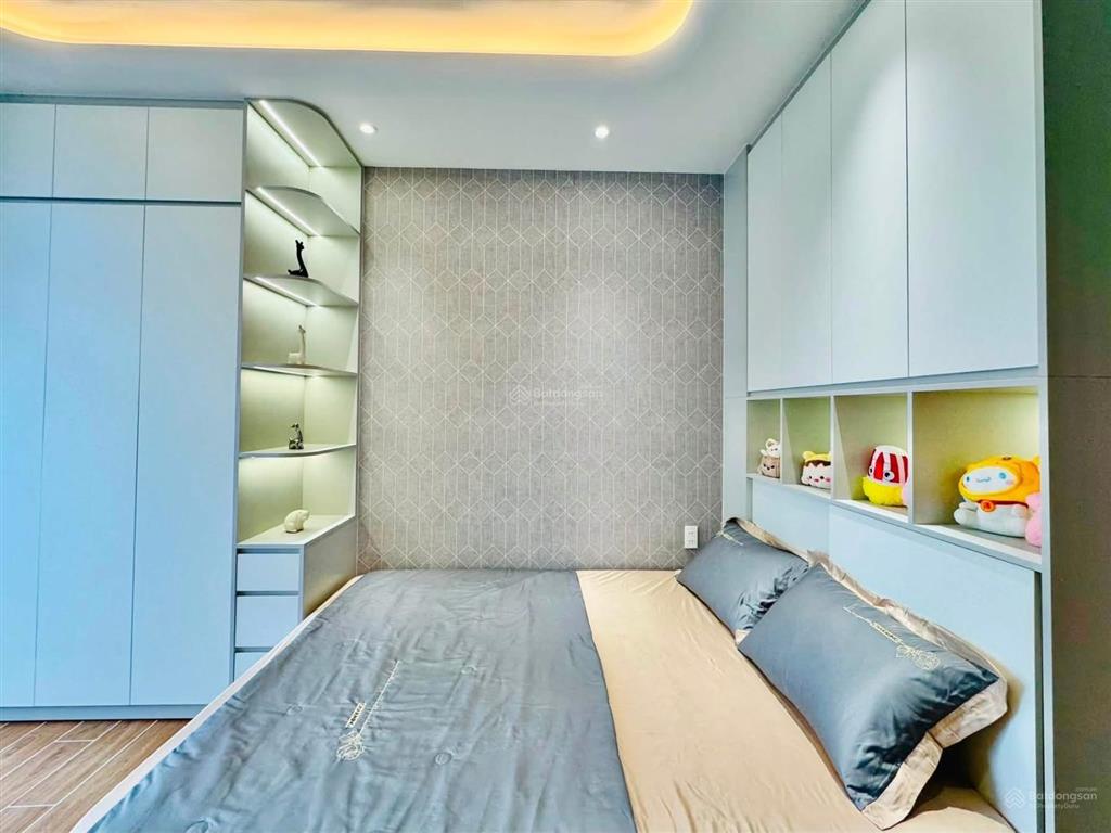 Giảm giá bán nhanh nhà sư vạn hạnhphường 13quận10,gần vạn hạnh mall, 65m2, đang cho thuê 22 triệu