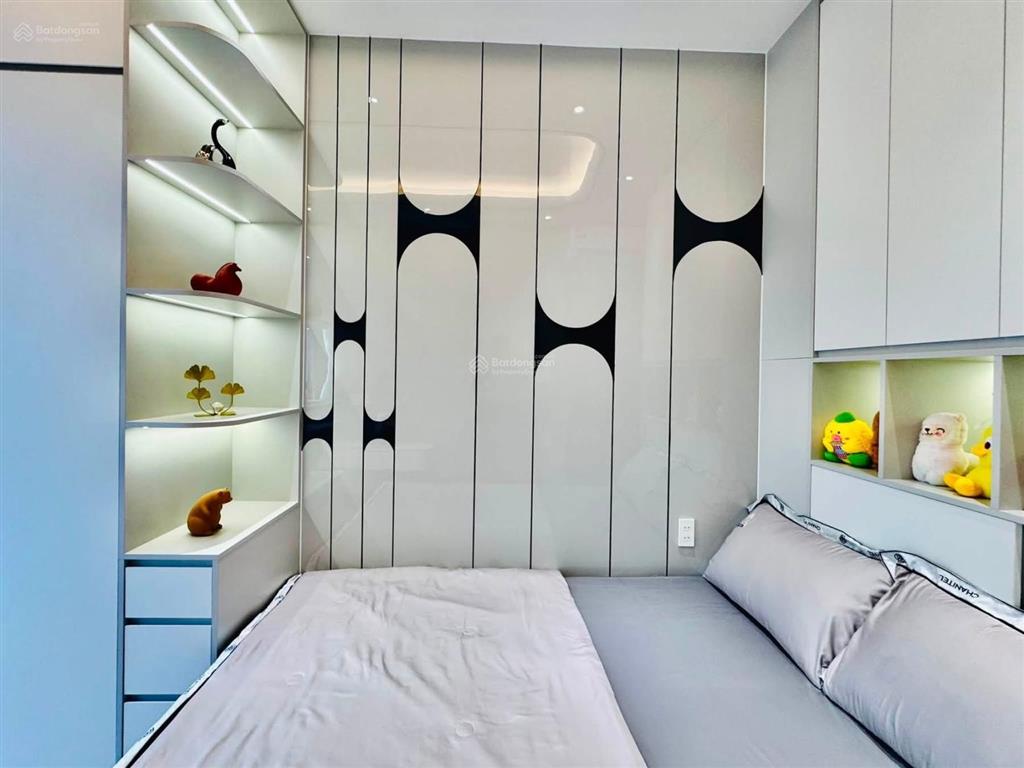 Nhà hẻm 6m nguyễn tri phương  phường 5  quận 10, gần đh kinh tế. 75m2, cho thuê 25tr/tháng