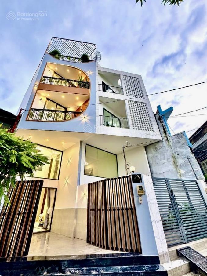 Bán nhà phố nguyễn khắc nhucô giangquận 1, gần đh văn lang.giá 9tỷ870tr/87,9m2,cho thuê 30 triệu