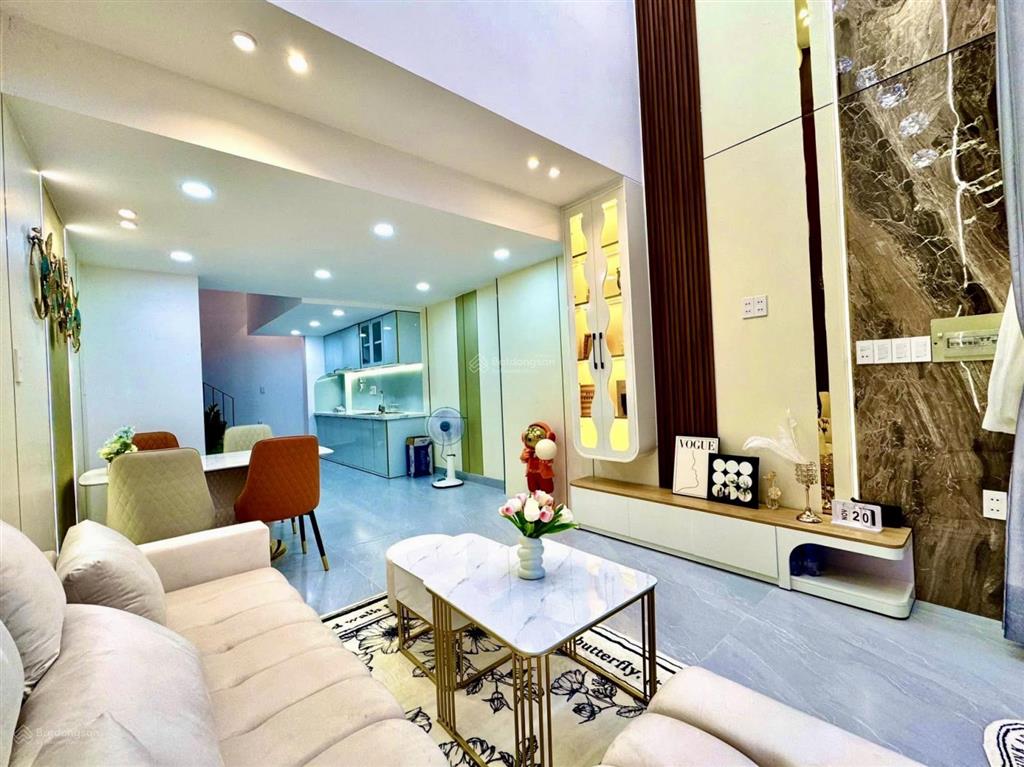 Bán nhà phố nguyễn khắc nhucô giangquận 1, gần đh văn lang.giá 9tỷ870tr/87,9m2,cho thuê 30 triệu