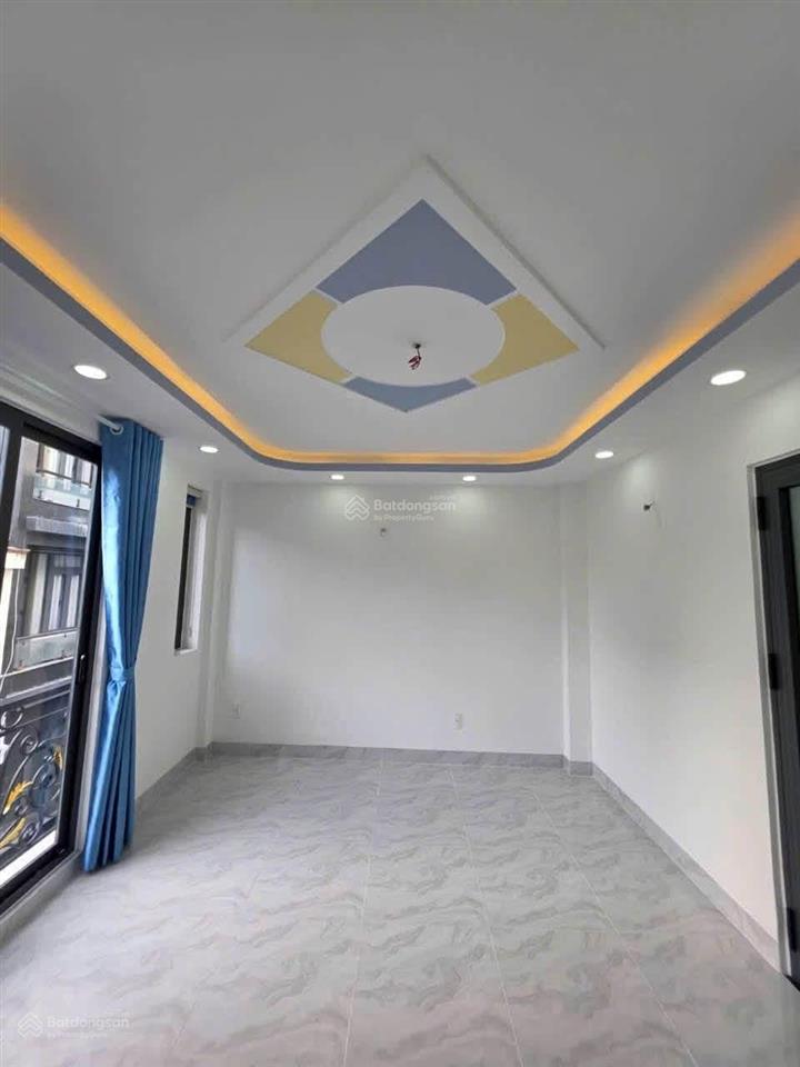 Phó đức chính  nguyễn thái bình  quận 1, gần chợ bến thành.giá 9 tỷ950tr/70m2,đang cho thuê 26tr.