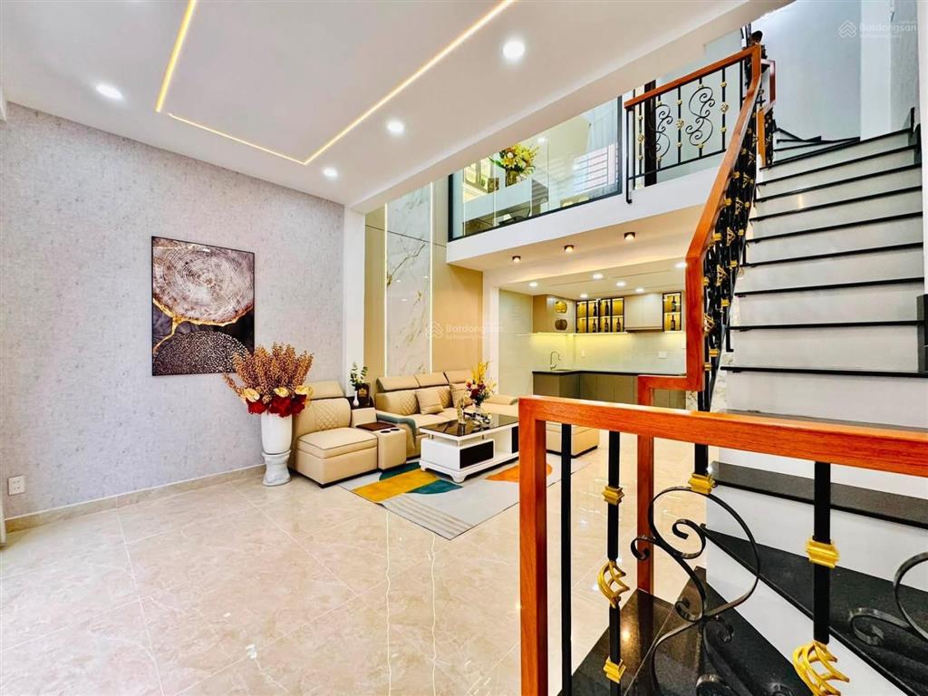 9tỷ800tr đường 2 xe oto đậu, nguyễn hữu cảnhp22bình thạnh, gần cầu thị nghè, 75m2, cho thuê 21tr