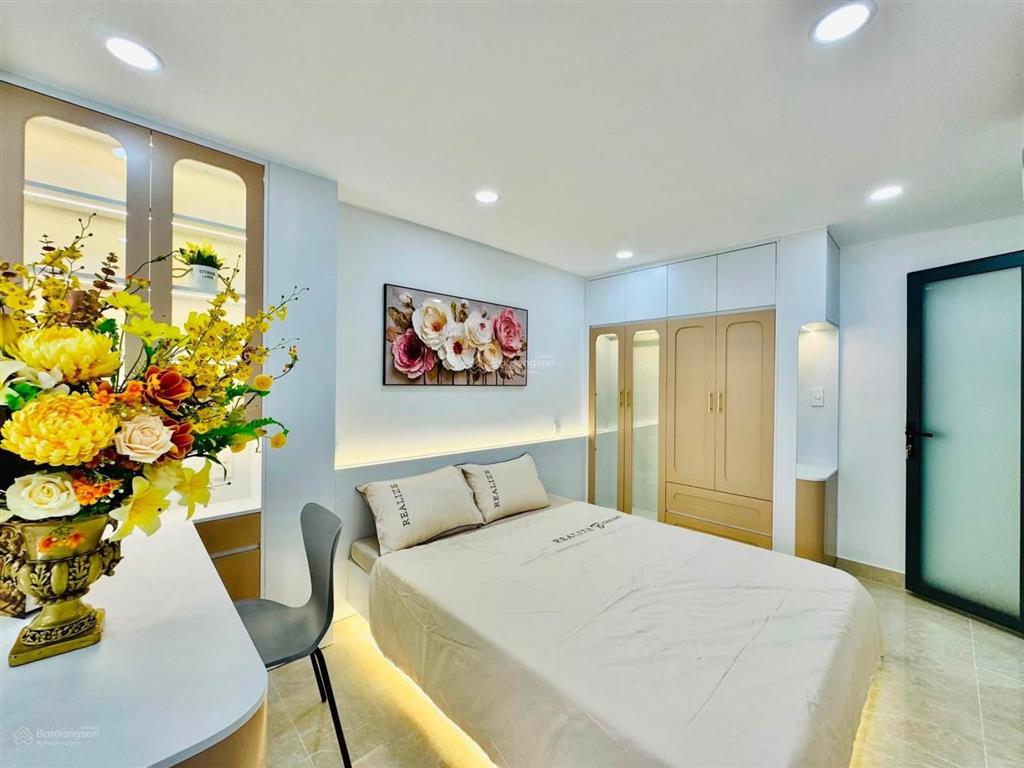 9tỷ800tr đường 2 xe oto đậu, nguyễn hữu cảnhp22bình thạnh, gần cầu thị nghè, 75m2, cho thuê 21tr