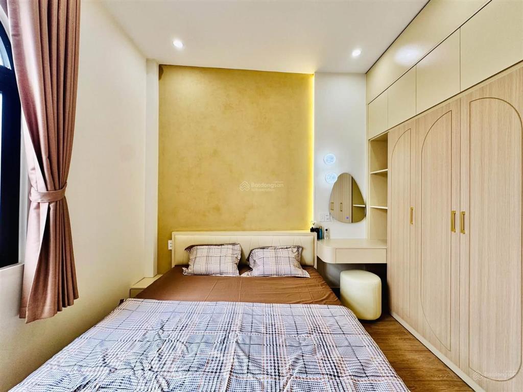 Hẻm oto 6m bạch vân  phường 5  quận 5, gần chợ hoà bình. 71m2, thu nhập 20tr/tháng