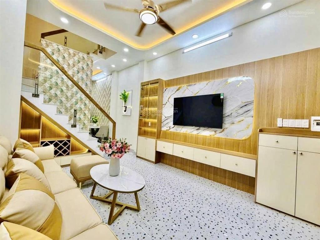 Hàng độc cần bán nguyễn tri phương  p9  q5, gần chợ an đông. 77m2, đang cho thuê 24 triệu